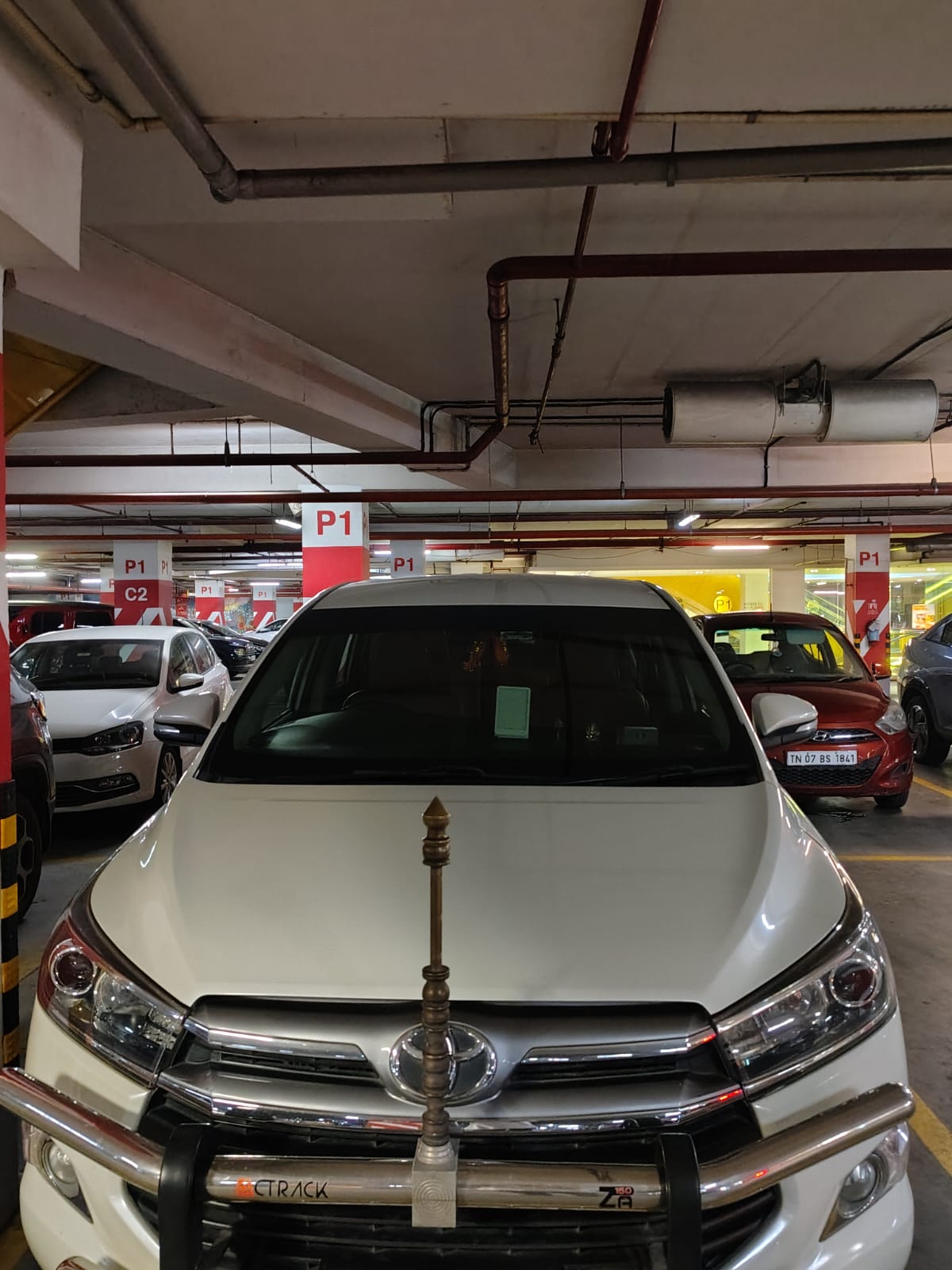 Garuda Travels Innova Crysta taxi